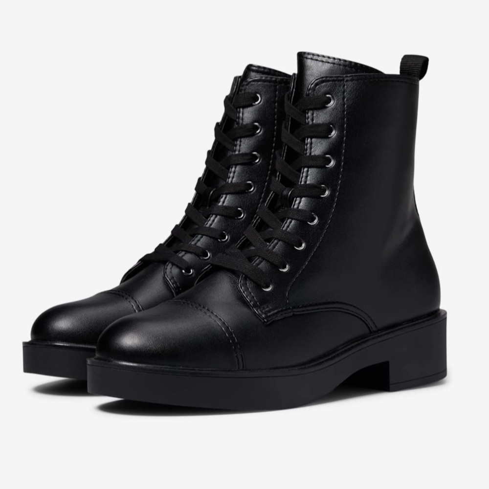 Calvin Klein Carson2 Boots - Picture 2 of 7